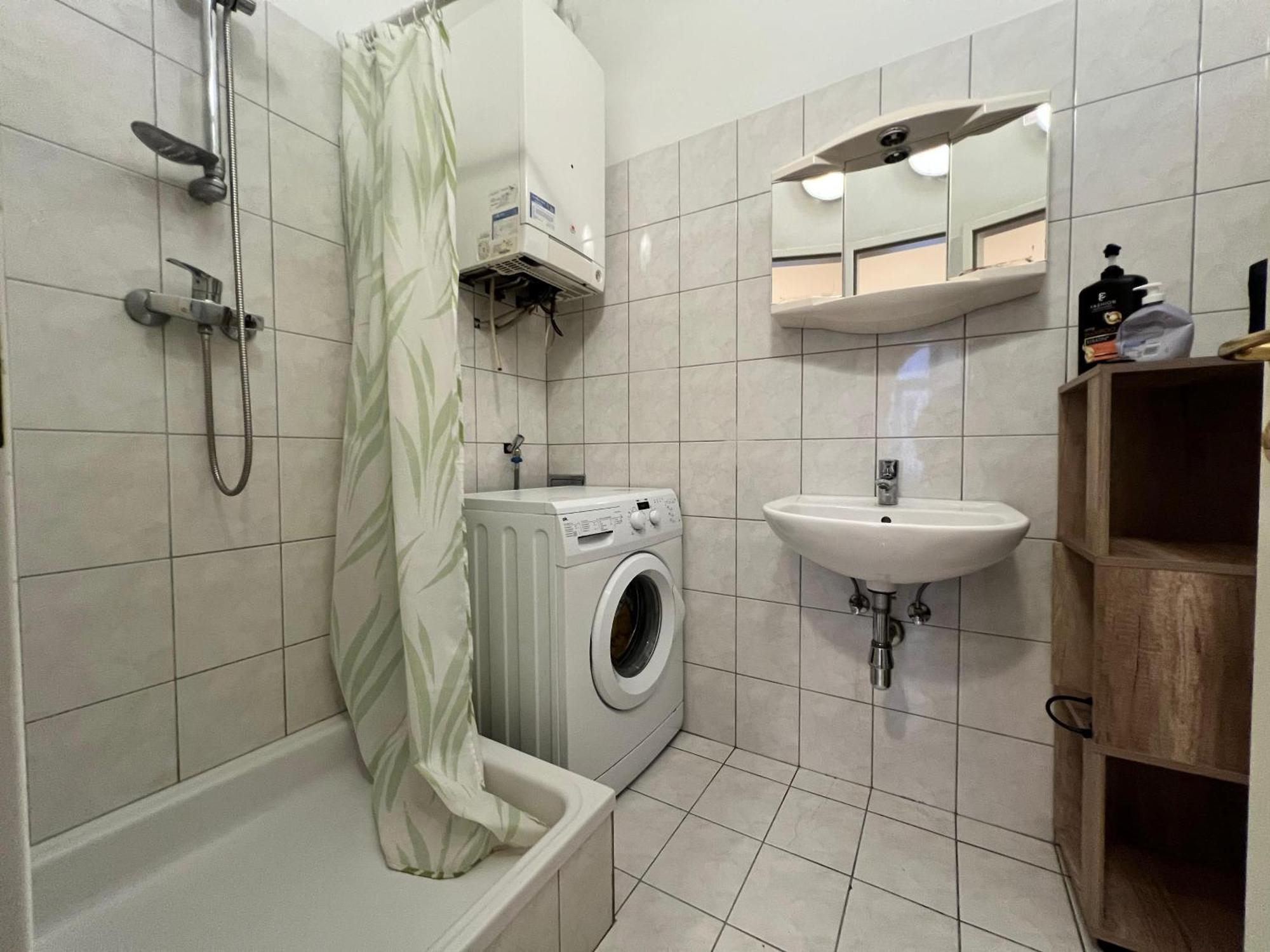 Charming 1Br Apartment Perfect For Long Stays 维也纳 外观 照片